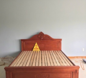 Giường ngủ gỗ Hương đỏ nữ hoàng 1m8