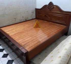 Giường ngủ gỗ Xoan đào Gia Lai (nữ hoàng) dát phản 1m8