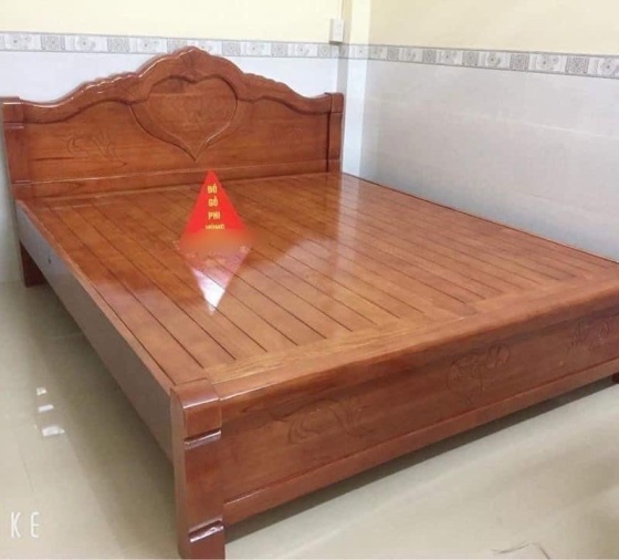 Giường ngủ gỗ xoan đào giát phản (trái tim) 1m6